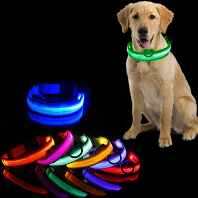comprare Collare per cani a LED impermeabile lampeggiante illuminante notturno camminante regolabile USB ricaricabile fabbricazione online